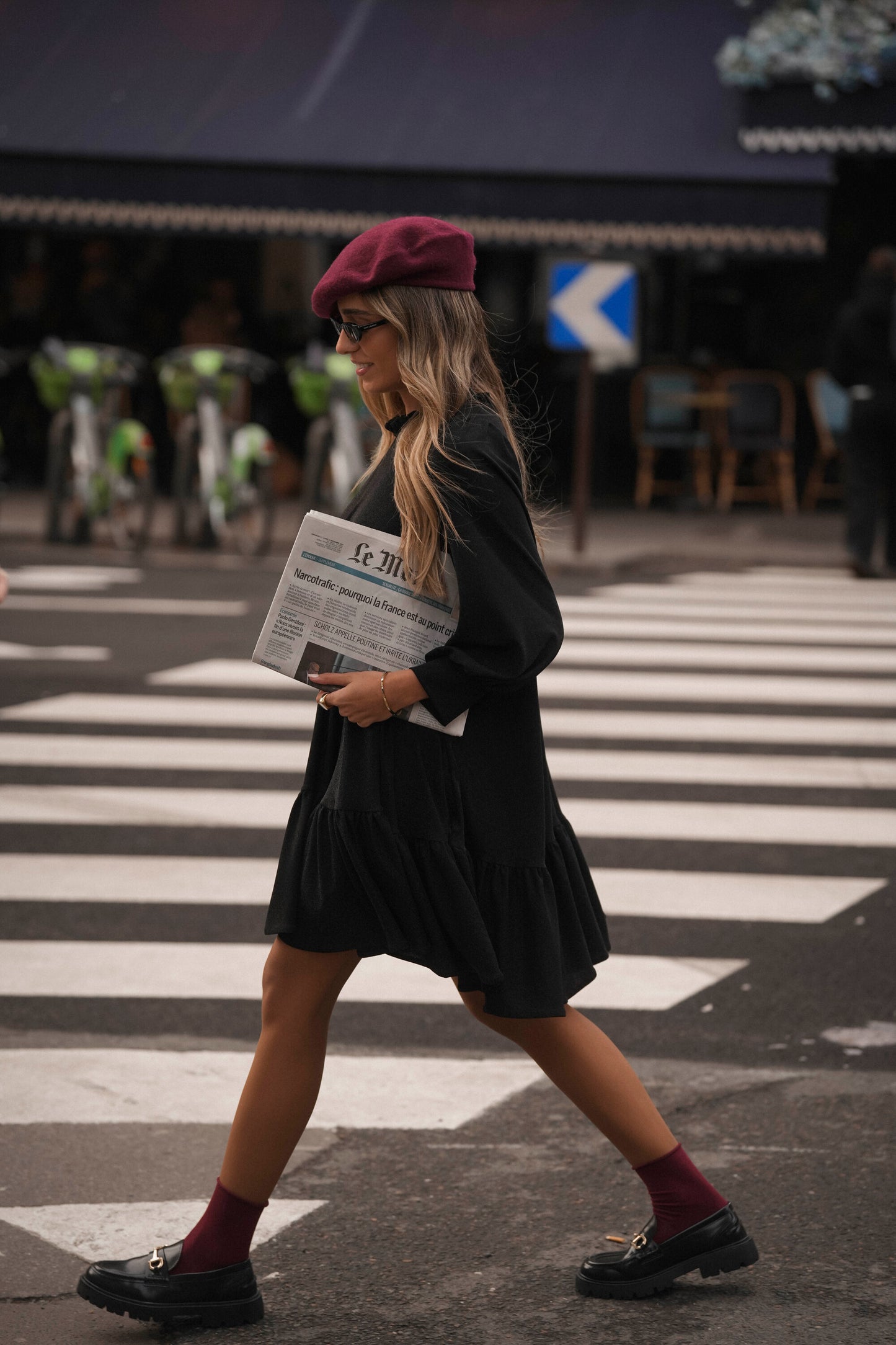 Short dress with printed knit