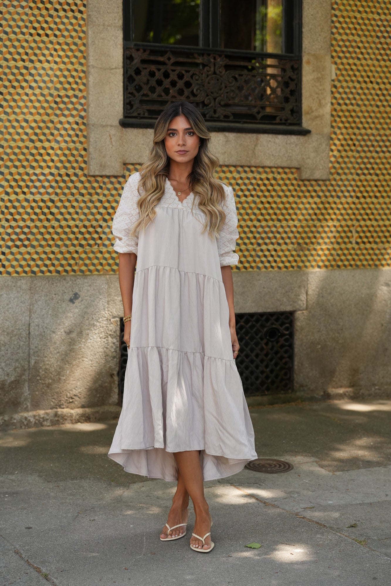 Vestido comprido Bege