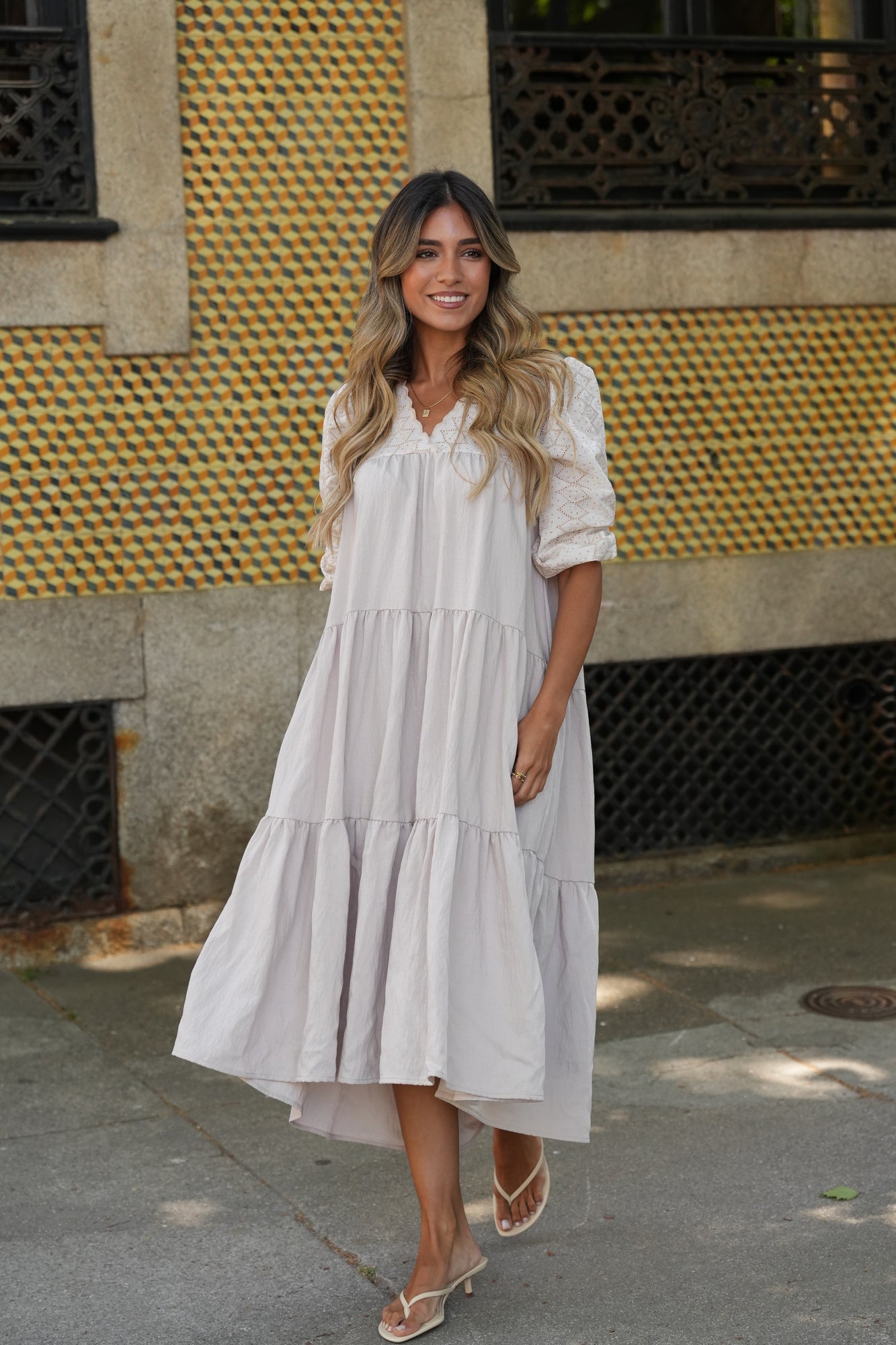 Vestido comprido Bege