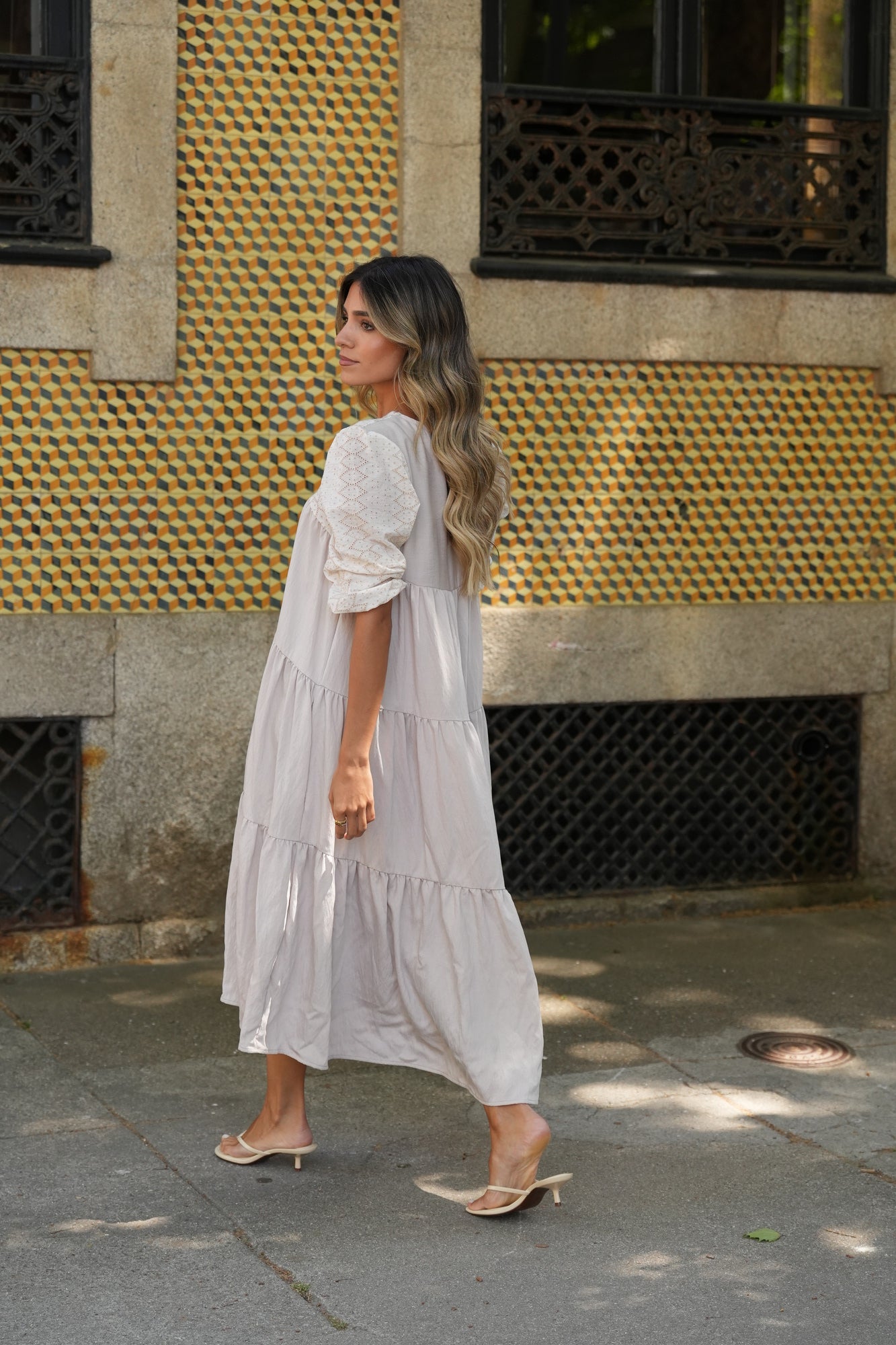 Vestido comprido Bege
