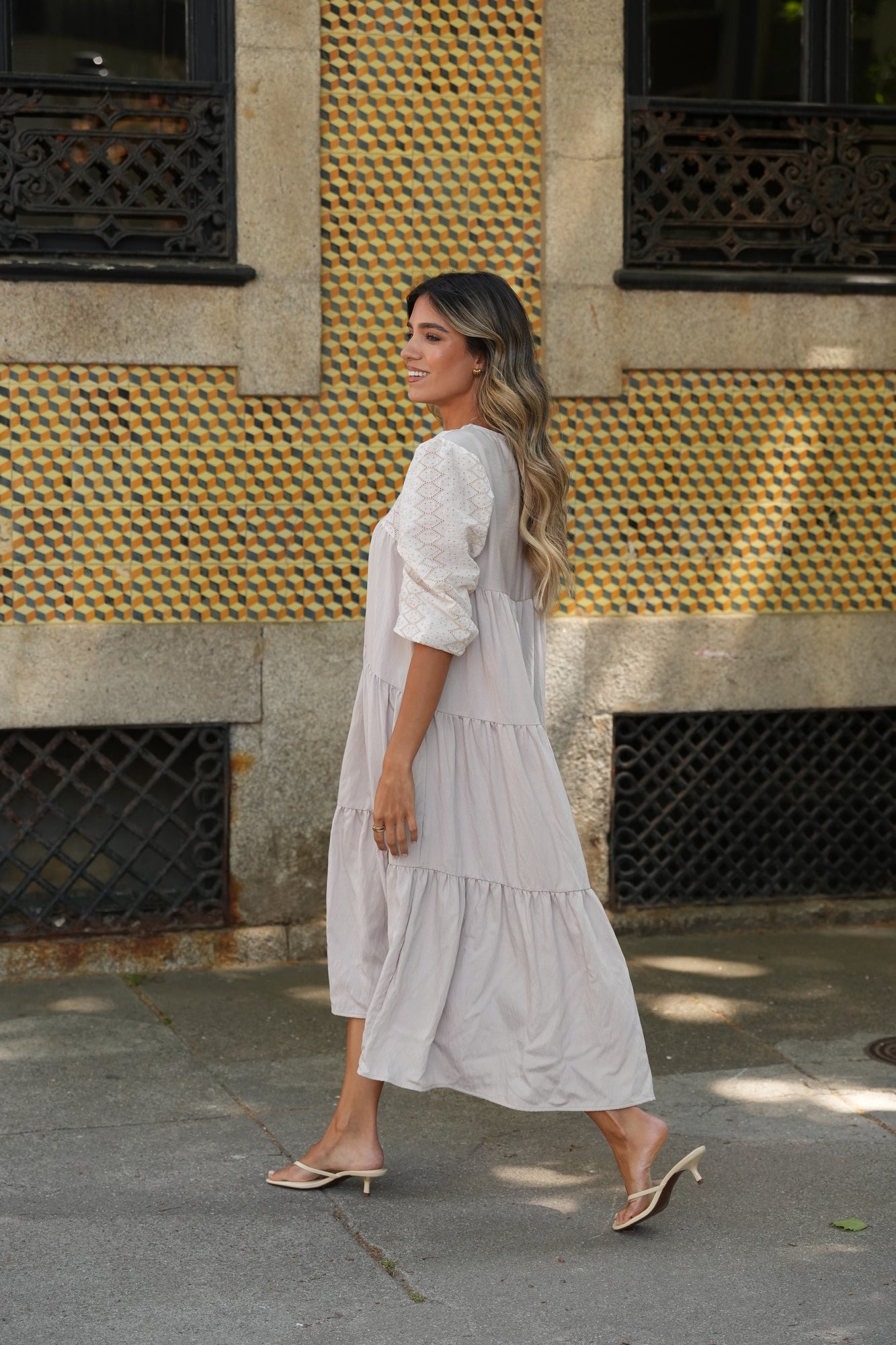 Vestido comprido Bege
