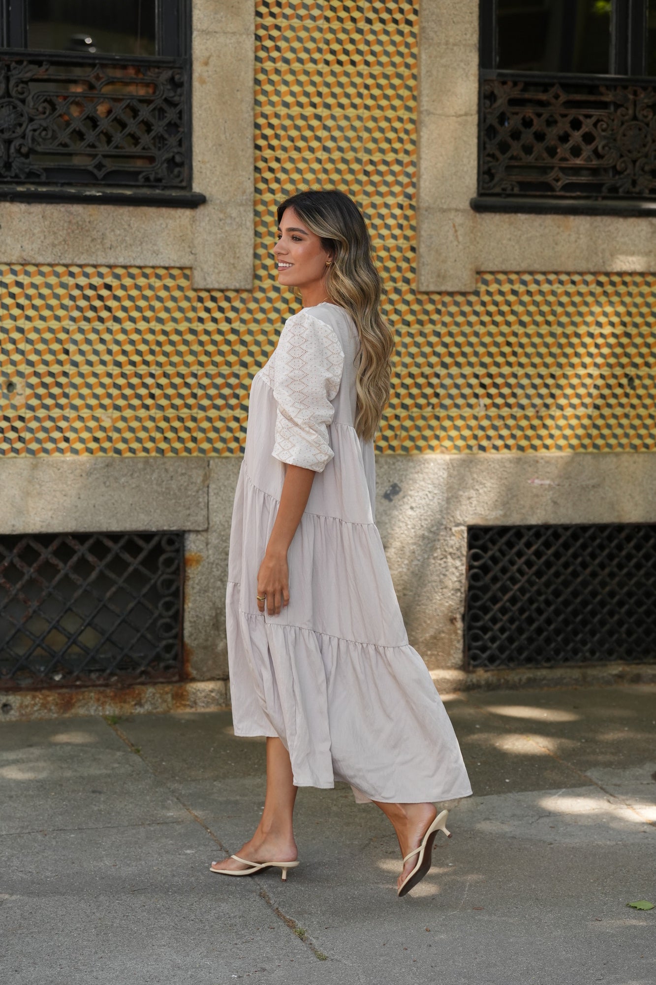 Vestido comprido Bege