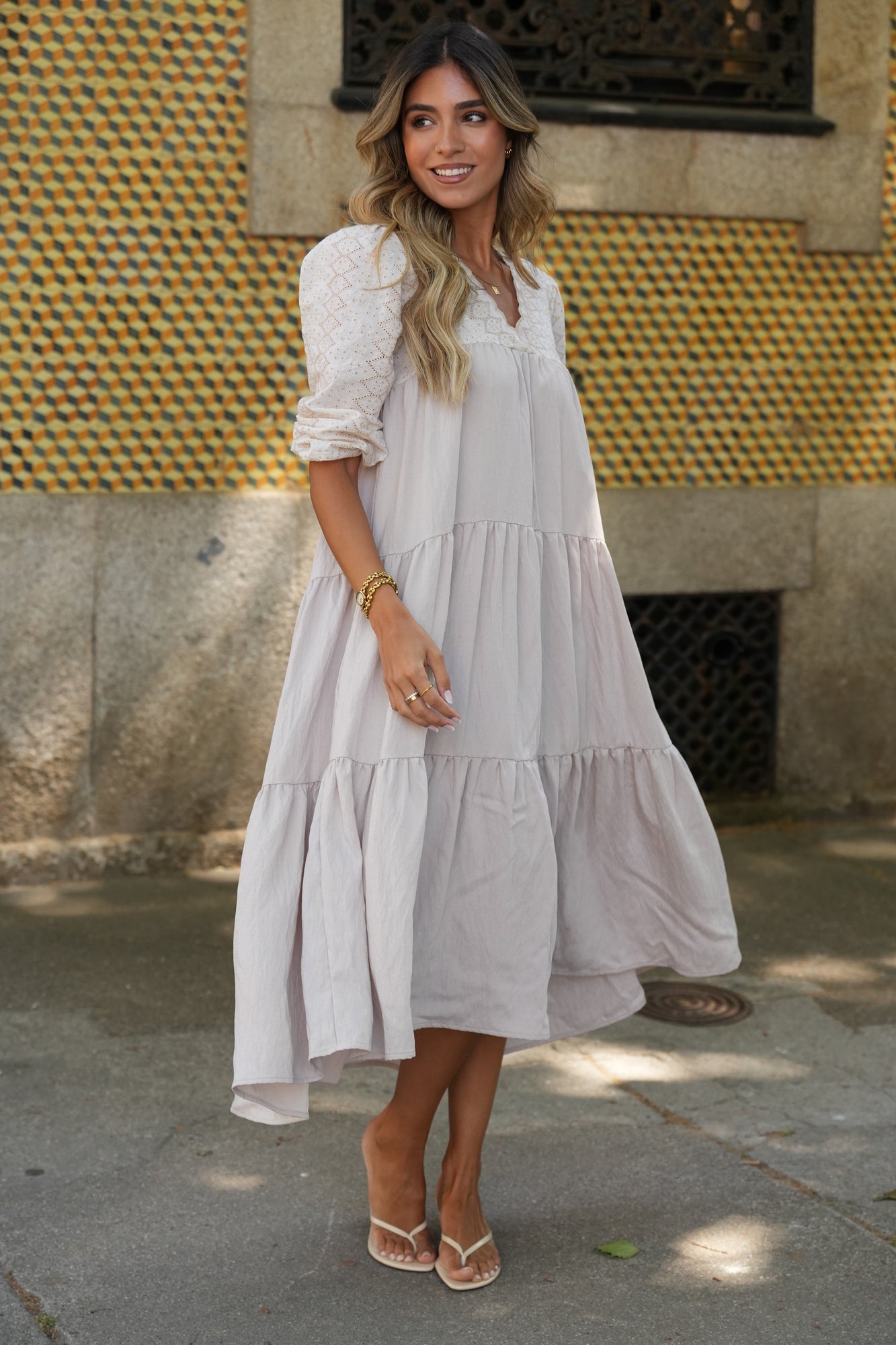 Vestido comprido Bege