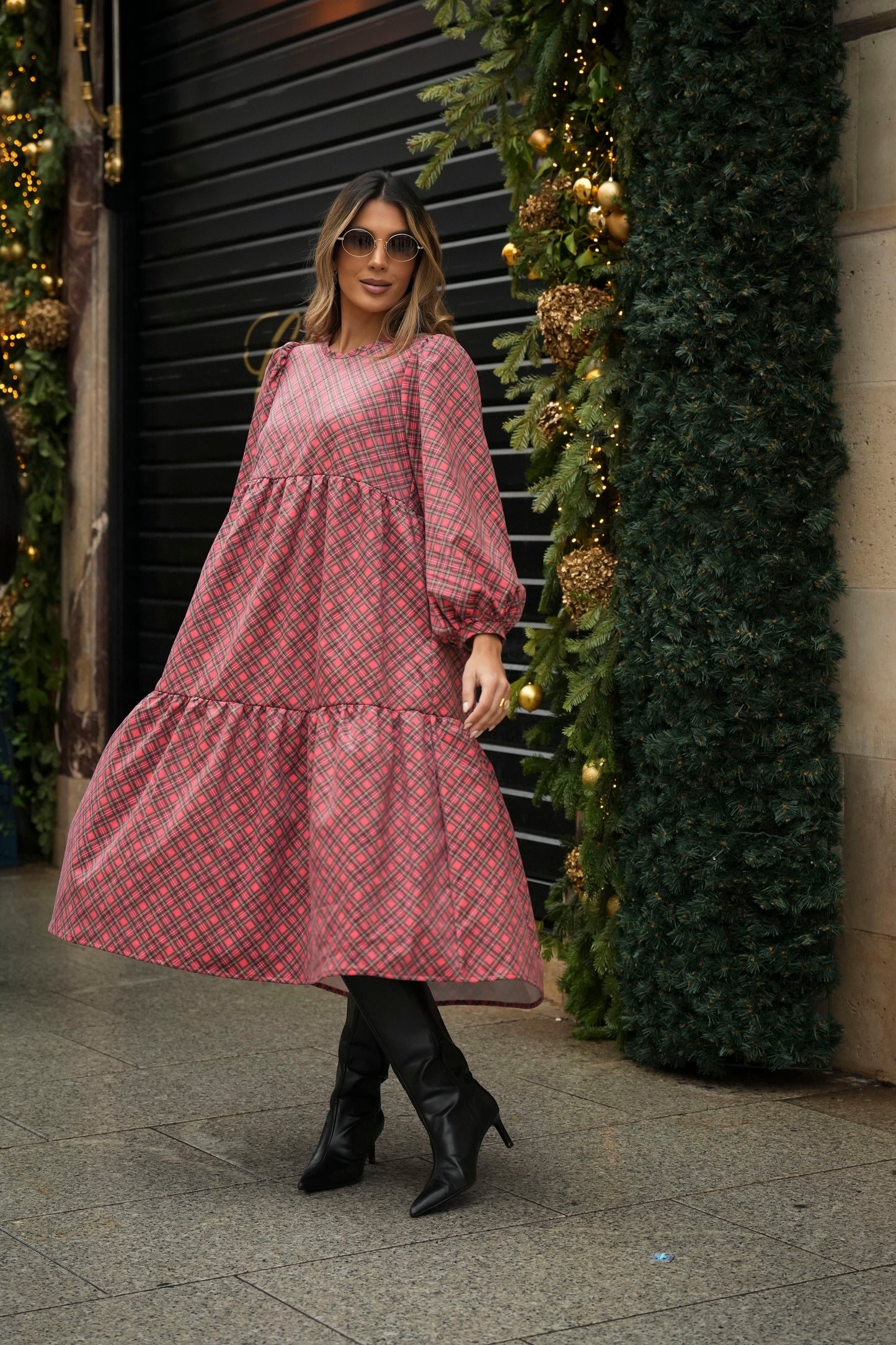 Vestido comprido com folhos em bombazine