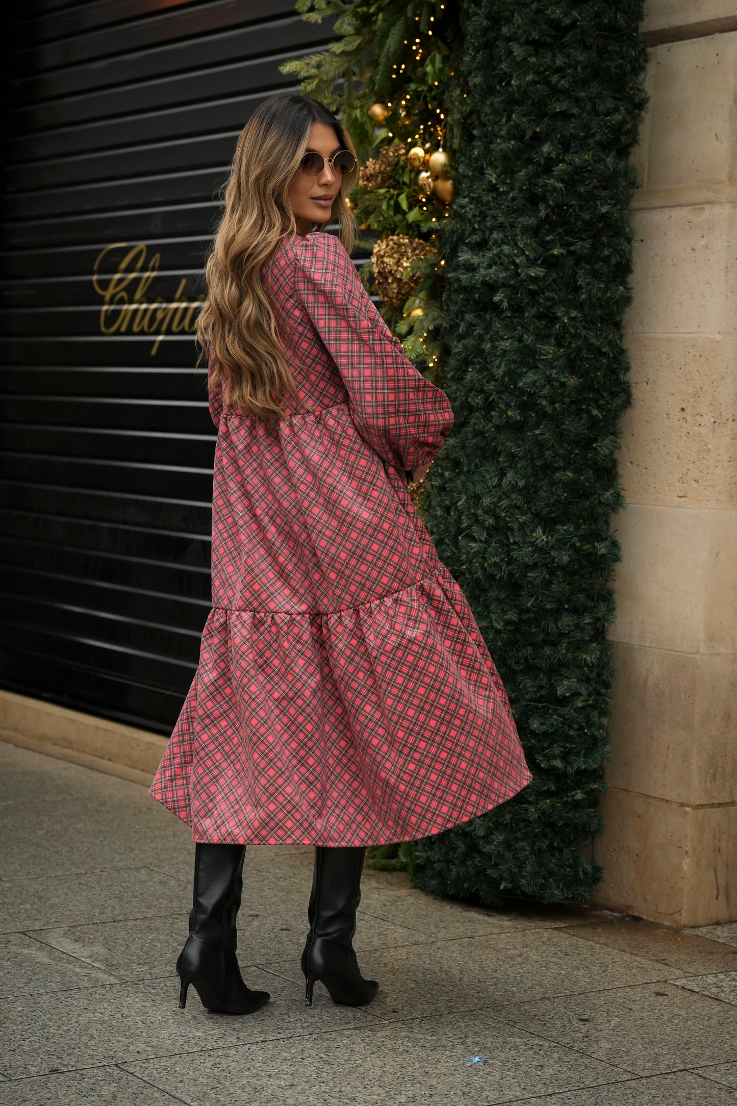 Vestido comprido com folhos em bombazine