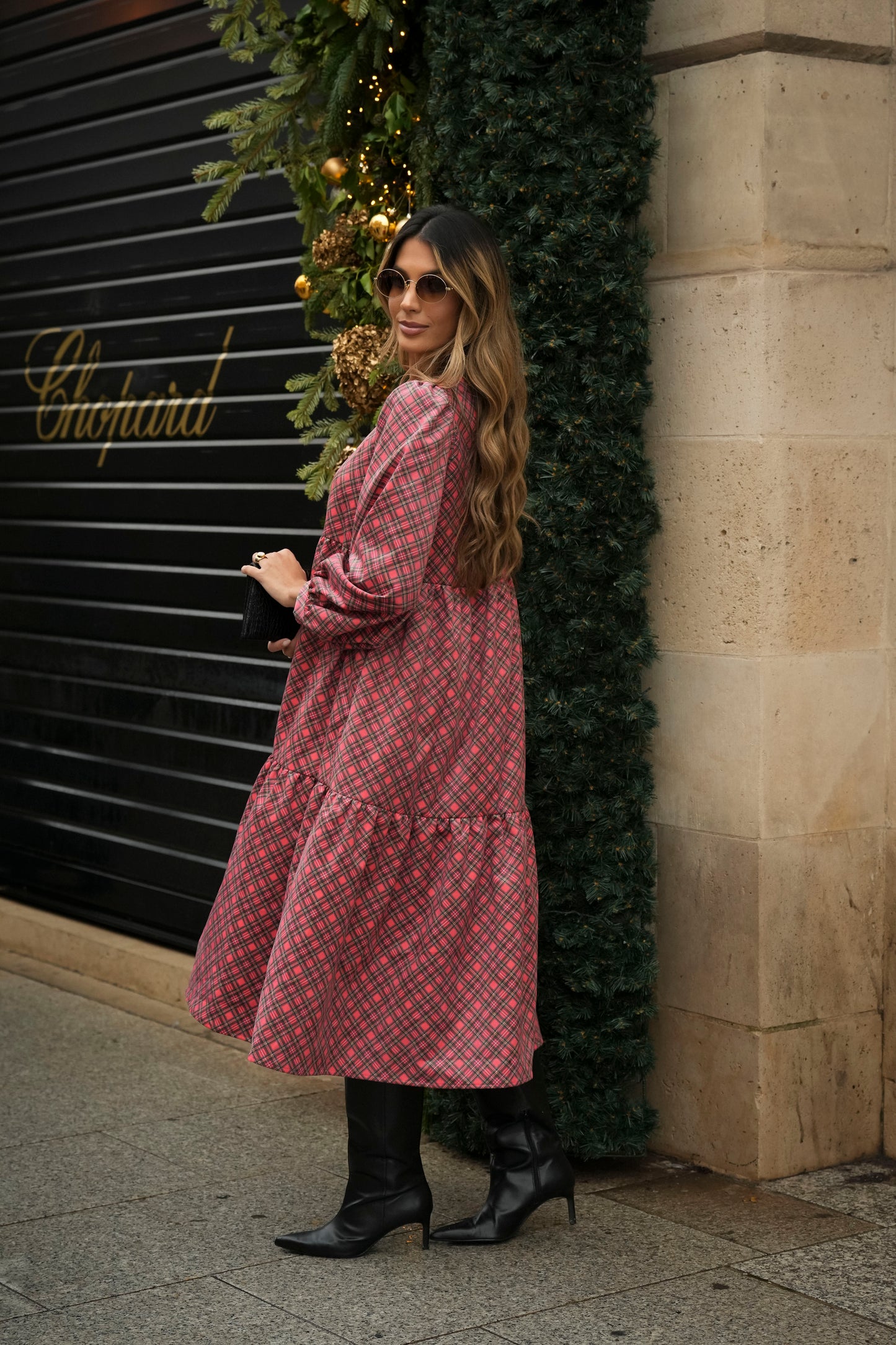 Vestido comprido com folhos em bombazine