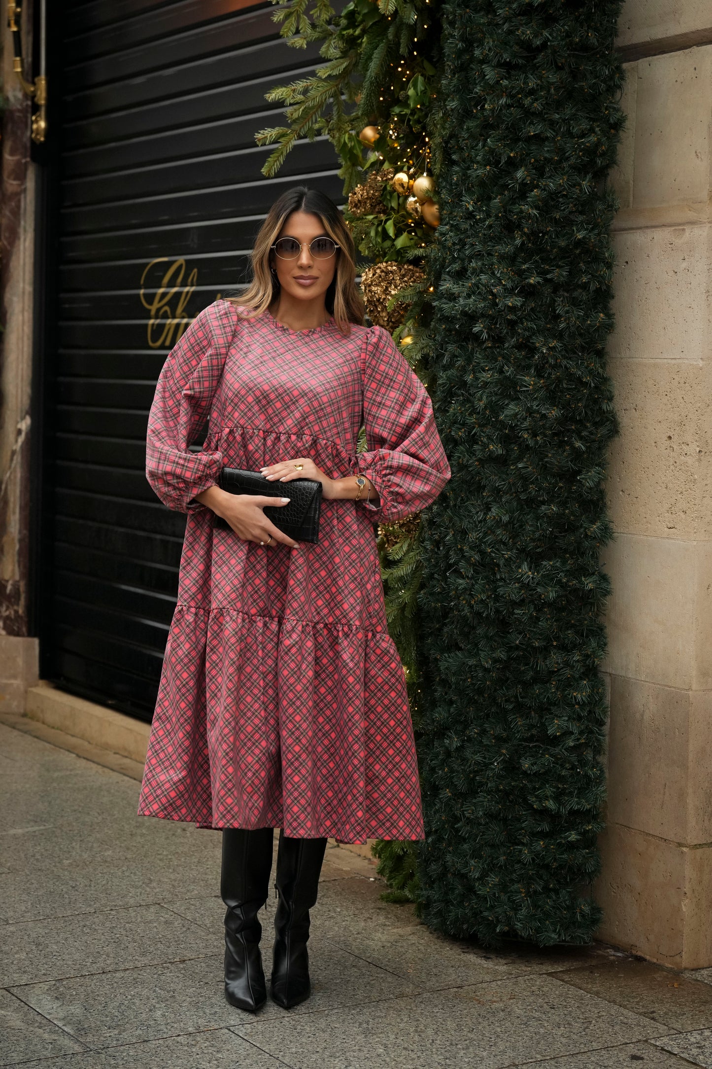 Vestido comprido com folhos em bombazine