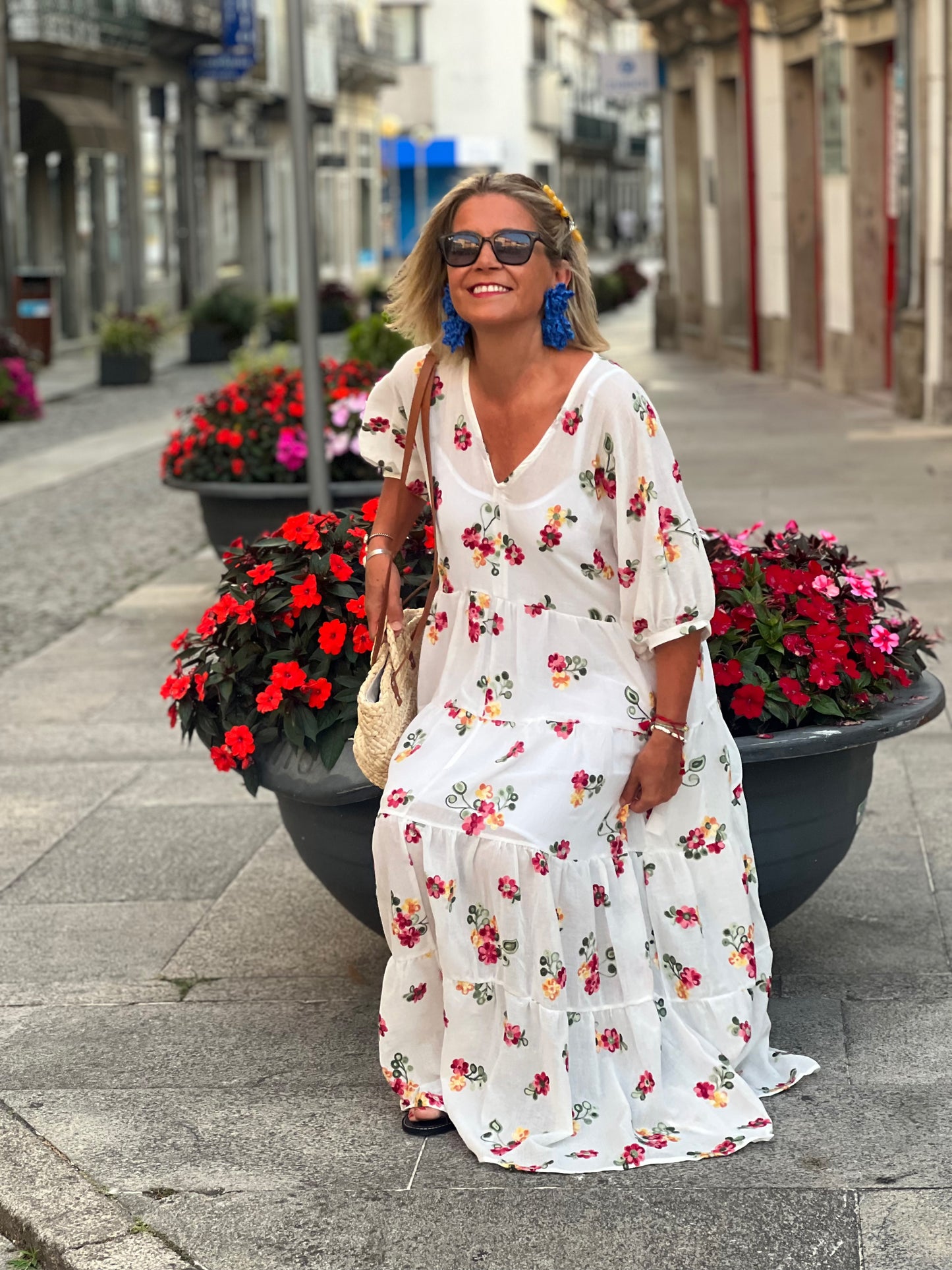 Vestido comprido branco com flores