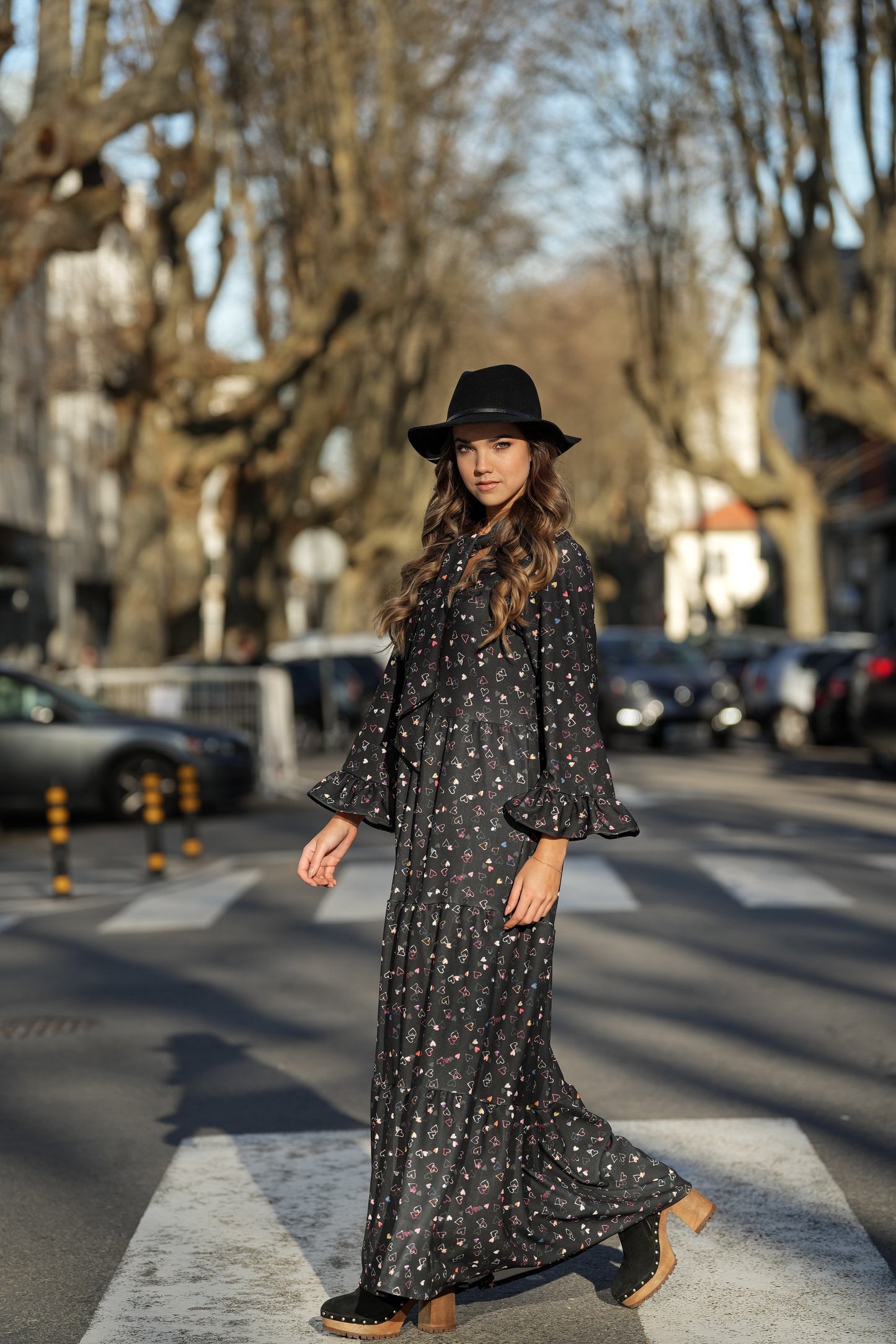 Vestido con lazo en el escote