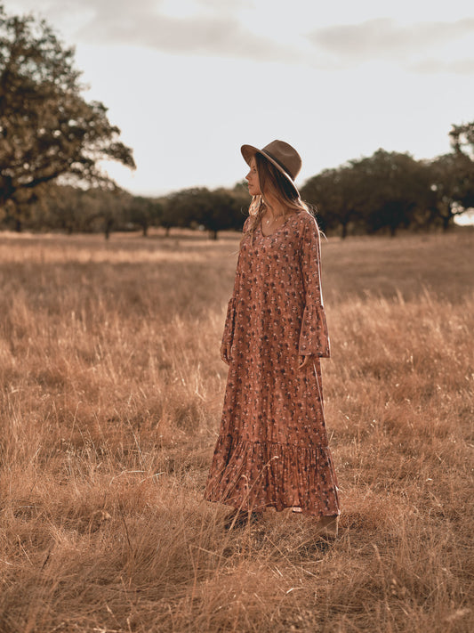 Vestido comprido em malha floral