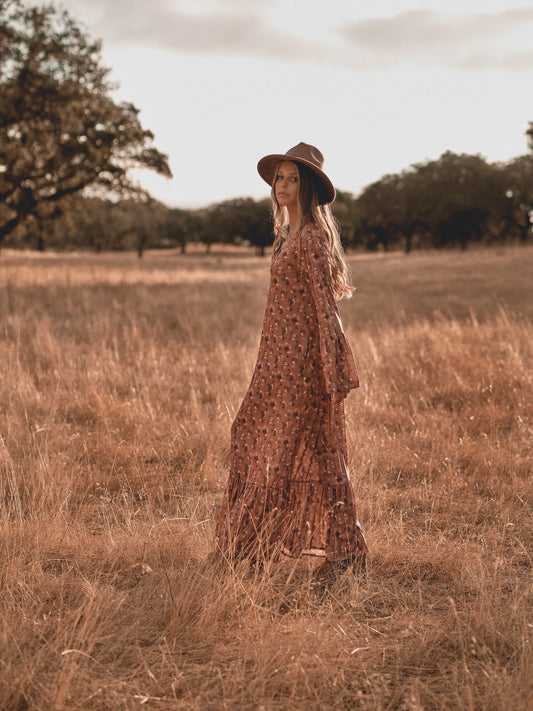 Vestido comprido em malha floral
